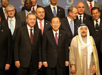 اردوغان: تلخی،رنگ،عرق،زبان و دین ندارد/بحران در یک کشور کمک همه جوامع را می طلبد