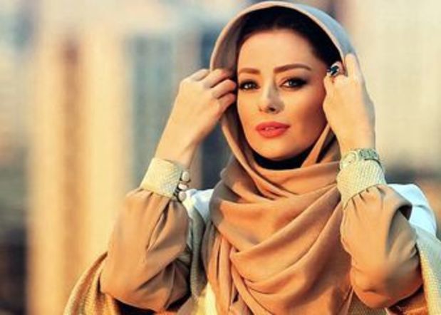 حرفهای عجیب نفیسه روشن روی تخت بیمارستان/عکس حرفهای عجیب نفیسه روشن روی تخت بیمارستان/عکس