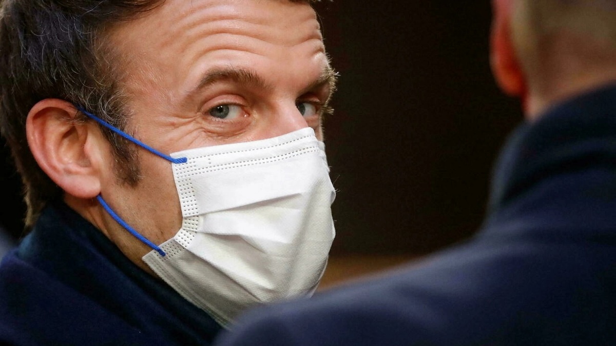 رئیس جمهور فرانسه: روی مخ واکسن نزن ها می‌روم/ انتقاد مخالفان از ادبیات مکرون