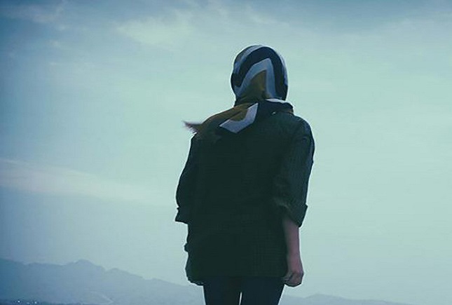 خودکشی دختر ۱۳ ساله از طبقه یازدهم برج خودکشی دختر ۱۳ ساله از طبقه یازدهم برج