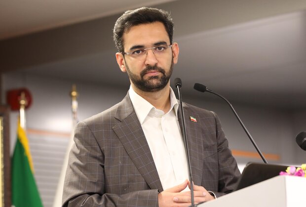 به جای «فرصتِ کاری ساختن» به «سرکار گذاشتن مردم» پرداخته ایم به جای «فرصتِ کاری ساختن» به «سرکار گذاشتن مردم» پرداخته ایم