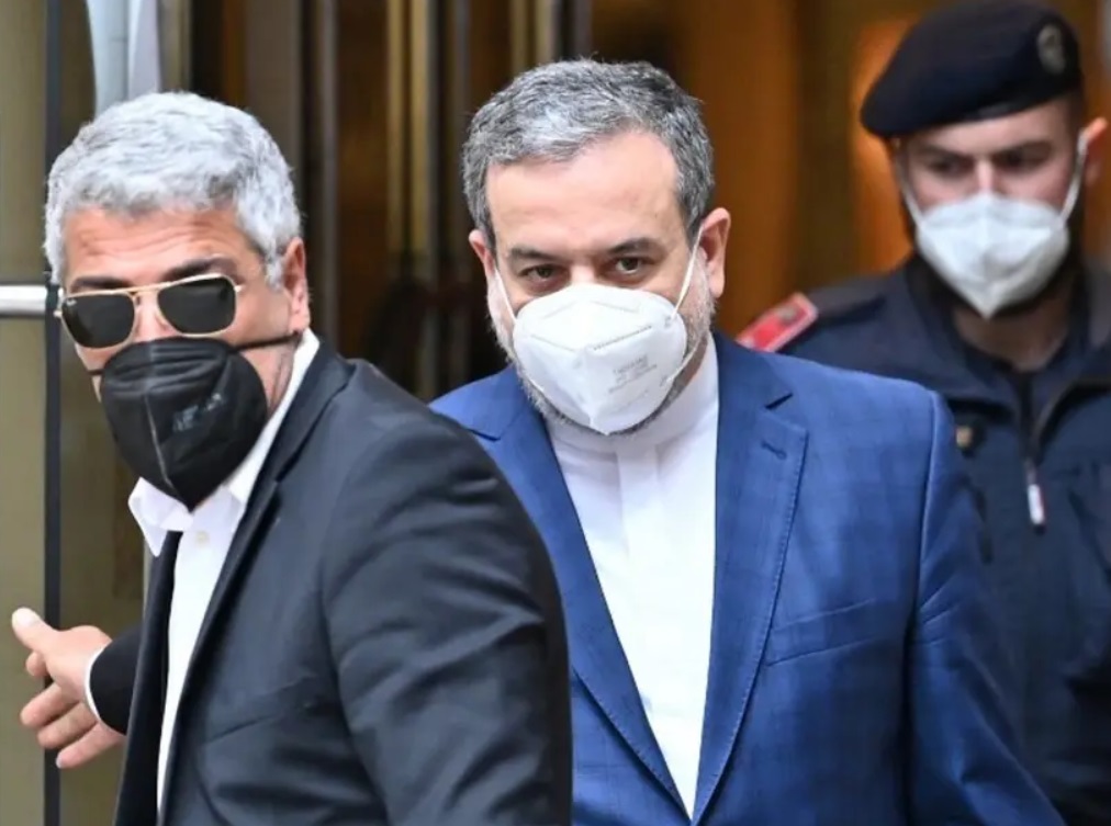 خواسته های ایران و آمریکا در مذاکرات وین کدامند؟ / راه حل روسیه برای رفع اختلافات باقیمانده خواسته های ایران و آمریکا در مذاکرات وین کدامند؟ / راه حل روسیه برای رفع اختلافات باقیمانده