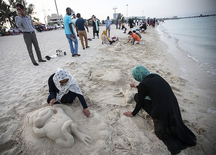 کیش قرمز شد؛ برگزاری تجمع، ممنوع!