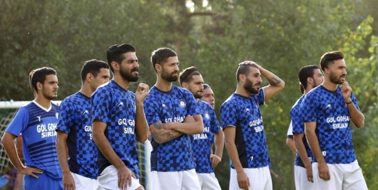 اتفاق عجیب در استقلال ؛ کمک سرپرست آبی ها در آستانه اخراج ! اتفاق عجیب در استقلال ؛ کمک سرپرست آبی ها در آستانه اخراج !