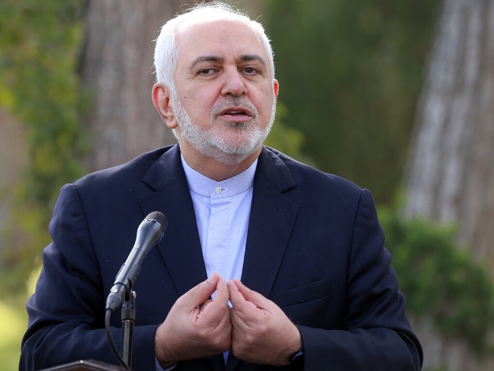 ظریف: پس از ۸ سال ناسزا شنیدن، خون خوردن و دم برنیاوردن بر سر اتهاماتی ناروا، در آستانه واگذاری مسئولیت هستم ظریف: پس از ۸ سال ناسزا شنیدن، خون خوردن و دم برنیاوردن بر سر اتهاماتی ناروا، در آستانه واگذاری مسئولیت هستم