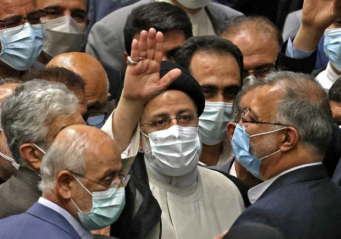 آمریکا چگونه به پیروزی رئیسی و اصولگرایان کمک کرد؟/ریاست جمهوری رئیسی طعم حزب اللهی دارد آمریکا چگونه به پیروزی رئیسی و اصولگرایان کمک کرد؟/ریاست جمهوری رئیسی طعم حزب اللهی دارد