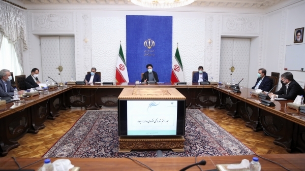 رئیسی: مردم منتظر تحول در معیشتشان بهصورت ملموس هستند/ هدفگذاری صادرات غیرنفتی ۷۰ میلیارد دلاری در سال + جزئیات برنامه دولت رئیسی: مردم منتظر تحول در معیشتشان بهصورت ملموس هستند/ هدفگذاری صادرات غیرنفتی ۷۰ میلیارد دلاری در سال + جزئیات برنامه دولت
