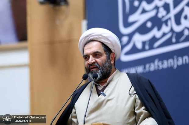 حجت الاسلام و المسلمین محمد سروش محلاتی: تأثیر تنش های خارجی بر معیشت مردم را نمی توان نادیده گرفت حجت الاسلام و المسلمین محمد سروش محلاتی: تأثیر تنش های خارجی بر معیشت مردم را نمی توان نادیده گرفت