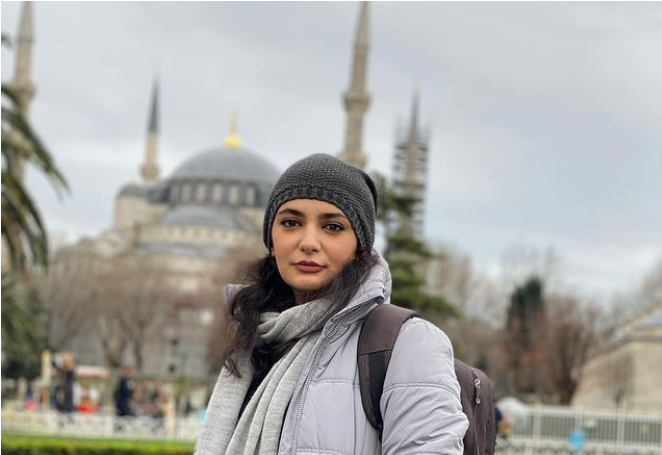 لیندا کیانی بدون مانتو و روسری در استانبول/عکس لیندا کیانی بدون مانتو و روسری در استانبول/عکس