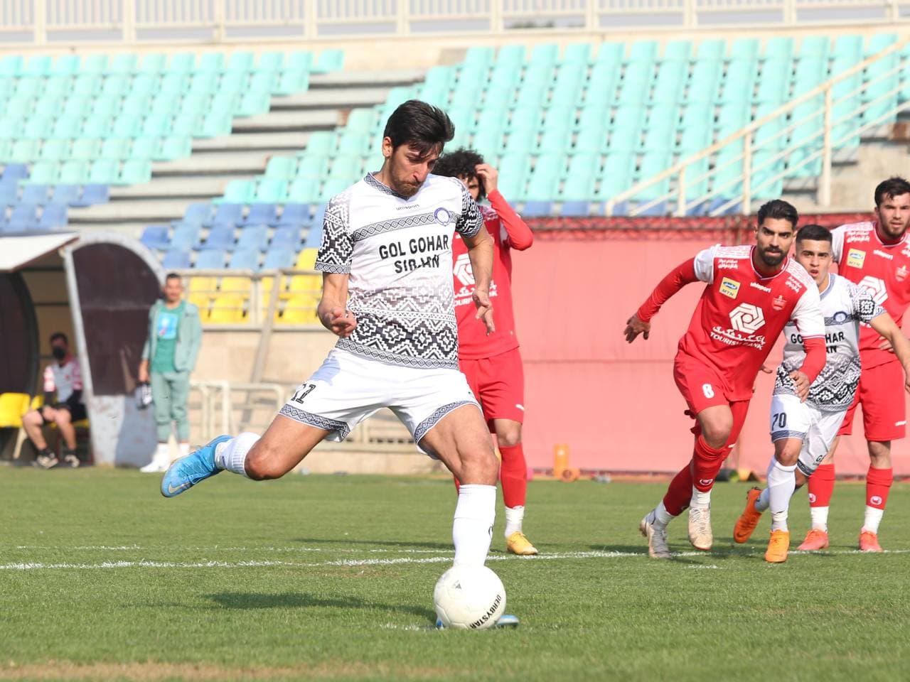 این استقلالی پایدار مقابل پرسپولیس این استقلالی پایدار مقابل پرسپولیس