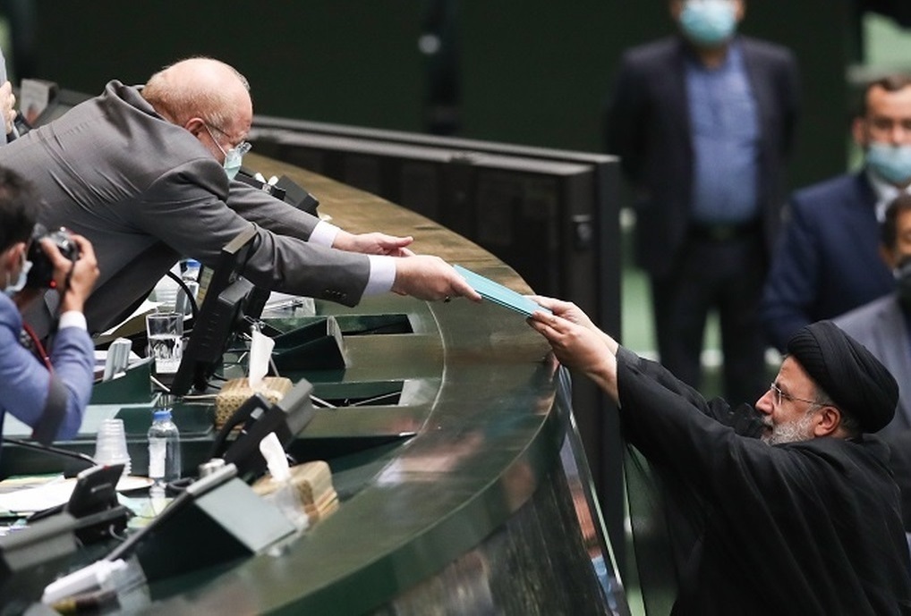 بودجه سال آینده ۵۲۶۱ هزار میلیاردی بسته شد / بودجه عمومی ۲۱۶۴ هزار میلیارد تومان، بودجه شرکتهای دولتی ۳۰۹۷ هزار میلیارد تومان/ افزایش ۴۰ درصدی بودجه ۱۴۰۲ نسبت به سال گذشته بودجه سال آینده ۵۲۶۱ هزار میلیاردی بسته شد / بودجه عمومی ۲۱۶۴ هزار میلیارد تومان، بودجه شرکتهای دولتی ۳۰۹۷ هزار میلیارد تومان/ افزایش ۴۰ درصدی بودجه ۱۴۰۲ نسبت به سال گذشته