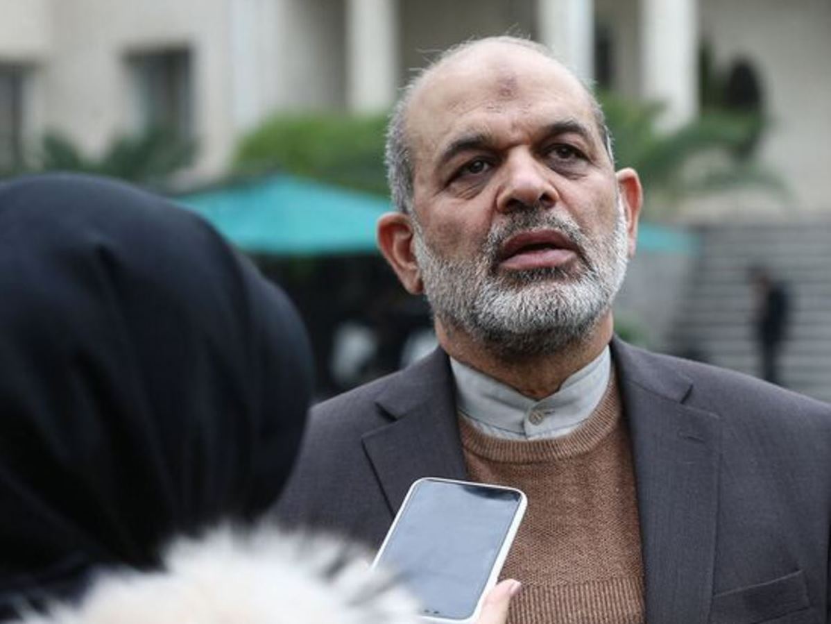 وزیر کشور: اتفاقات اخیر کشور ربطی به انسداد باب گفتوگو ندارد / باب گفتوگو اصلاً مسدود نبوده / اتفاقاً مسئولین بسیار اهل گفتوگو هستند / شخص رییسجمهور به جاهایی که میرود با مردم گفتوگو و تعامل دارد؛ گفتوگو بسیار گسترده است وزیر کشور: اتفاقات اخیر کشور ربطی به انسداد باب گفتوگو ندارد / باب گفتوگو اصلاً مسدود نبوده / اتفاقاً مسئولین بسیار اهل گفتوگو هستند / شخص رییسجمهور به جاهایی که میرود با مردم گفتوگو و تعامل دارد؛ گفتوگو بسیار گسترده است