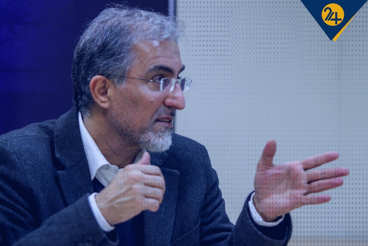 دولت حقوق و عیدی را تامین کرد و قیمت دلار را پایین آورد/ شایعه کردند دلار ۸۰ هزار تومان میشود تا مردم پولشان را وارد بازار ارز کنند دولت حقوق و عیدی را تامین کرد و قیمت دلار را پایین آورد/ شایعه کردند دلار ۸۰ هزار تومان میشود تا مردم پولشان را وارد بازار ارز کنند