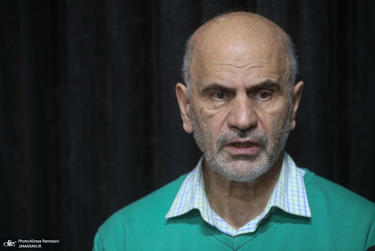 فرشاد مومنی: اندازه جمعیت زیر خط فقر از 25.5 میلیون نفر عبور کرده است/ حدود 30 درصد جمعیت 18 تا 24 ساله فاقد تحصیلات متوسطه دوم هستند فرشاد مومنی: اندازه جمعیت زیر خط فقر از 25.5 میلیون نفر عبور کرده است/ حدود 30 درصد جمعیت 18 تا 24 ساله فاقد تحصیلات متوسطه دوم هستند