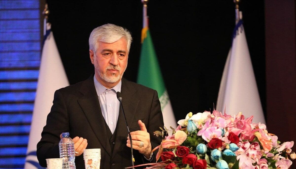 وزیر ورزش و افشاگری از دارایی میلیاردی استقلال و پرسپولیس وزیر ورزش و افشاگری از دارایی میلیاردی استقلال و پرسپولیس