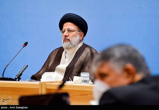 واکنش روزنامه دولت به انتقادات گسترده از یک سخنرانی رئیس جمهور/ رئیسی از کادر درمان کرونا خیلی تعریف کرده است واکنش روزنامه دولت به انتقادات گسترده از یک سخنرانی رئیس جمهور/ رئیسی از کادر درمان کرونا خیلی تعریف کرده است