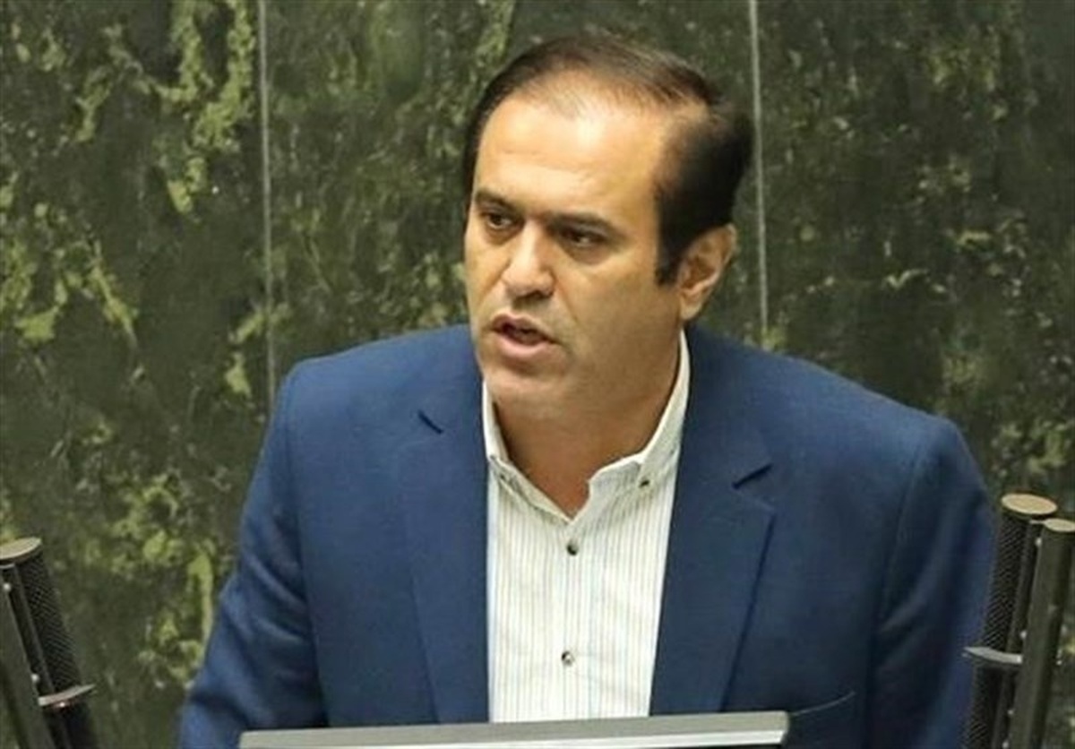 ماجرای خودداری نماینده سقز از امضای بیانیه اخیر نمایندگان/ نماینده سقز: این بیانیهها مردم را آرام نمیکند بلکه مردم بیشتر جریحهدار میشوند ماجرای خودداری نماینده سقز از امضای بیانیه اخیر نمایندگان/ نماینده سقز: این بیانیهها مردم را آرام نمیکند بلکه مردم بیشتر جریحهدار میشوند