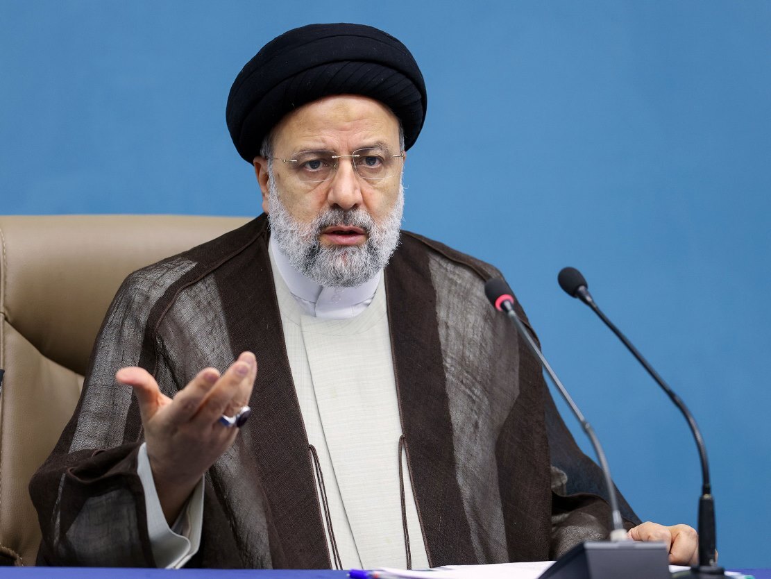 رئیسی: دانشگاه بهترین جایگاه برای گفتگو و ارائه راهکار درباره رخداد‌های اخیر است اما شرط این گفتگو‌، فهم درست مسائل است / اگر تحلیل‌ها تحت تاثیر فضاسازی‌های رسانه‌ای و مجازی باشند، راهکار‌های ارائه شده راه به خطا خواهند برد