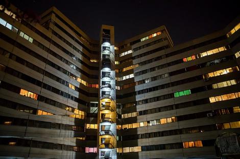 آفتاب نیوز: افراد ناشناس با حمله به شهرک اکباتان تهران اقدام به تخریب کردند (+عکس) آفتاب نیوز: افراد ناشناس با حمله به شهرک اکباتان تهران اقدام به تخریب کردند (+عکس)