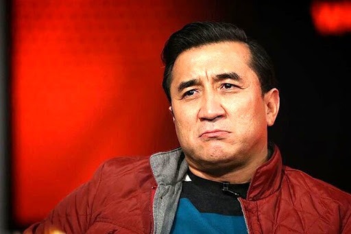 حمایت خداداد عزیزی از علی دایی روی آنتن زنده