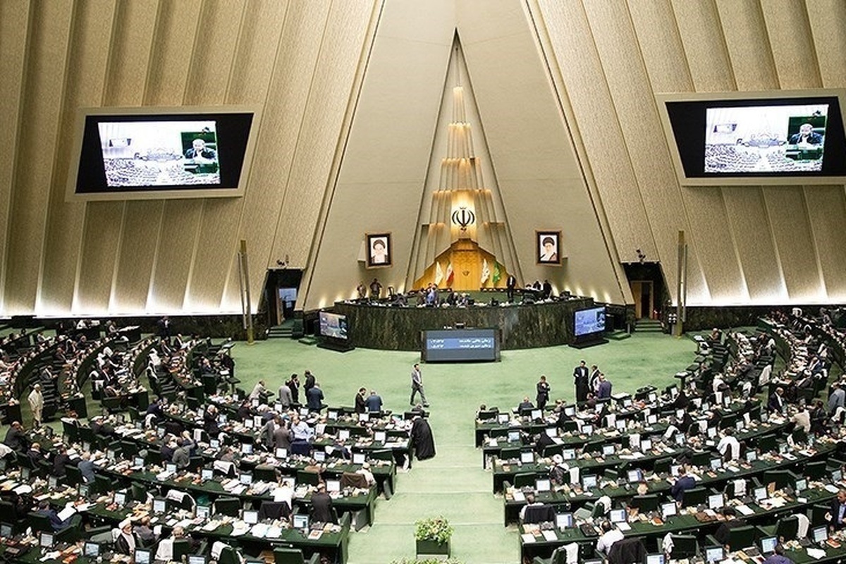 حذف اصلاح طلبان از رقابت و دعوای شدید اصولگرایان برای مجلس؛ ریاست به چه کسی خواهد رسید؟ حذف اصلاح طلبان از رقابت و دعوای شدید اصولگرایان برای مجلس؛ ریاست به چه کسی خواهد رسید؟