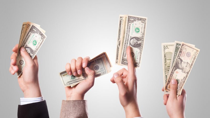 ارز مسافری کماکان پابرجاست/ دلالان نقره داغ شدند ارز مسافری کماکان پابرجاست/ دلالان نقره داغ شدند