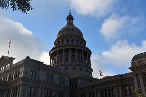 طرح ممنوعیت فروش زمین و ملک به شهروندان ایرانی در ایالت تگزاس آمریکا طرح ممنوعیت فروش زمین و ملک به شهروندان ایرانی در ایالت تگزاس آمریکا