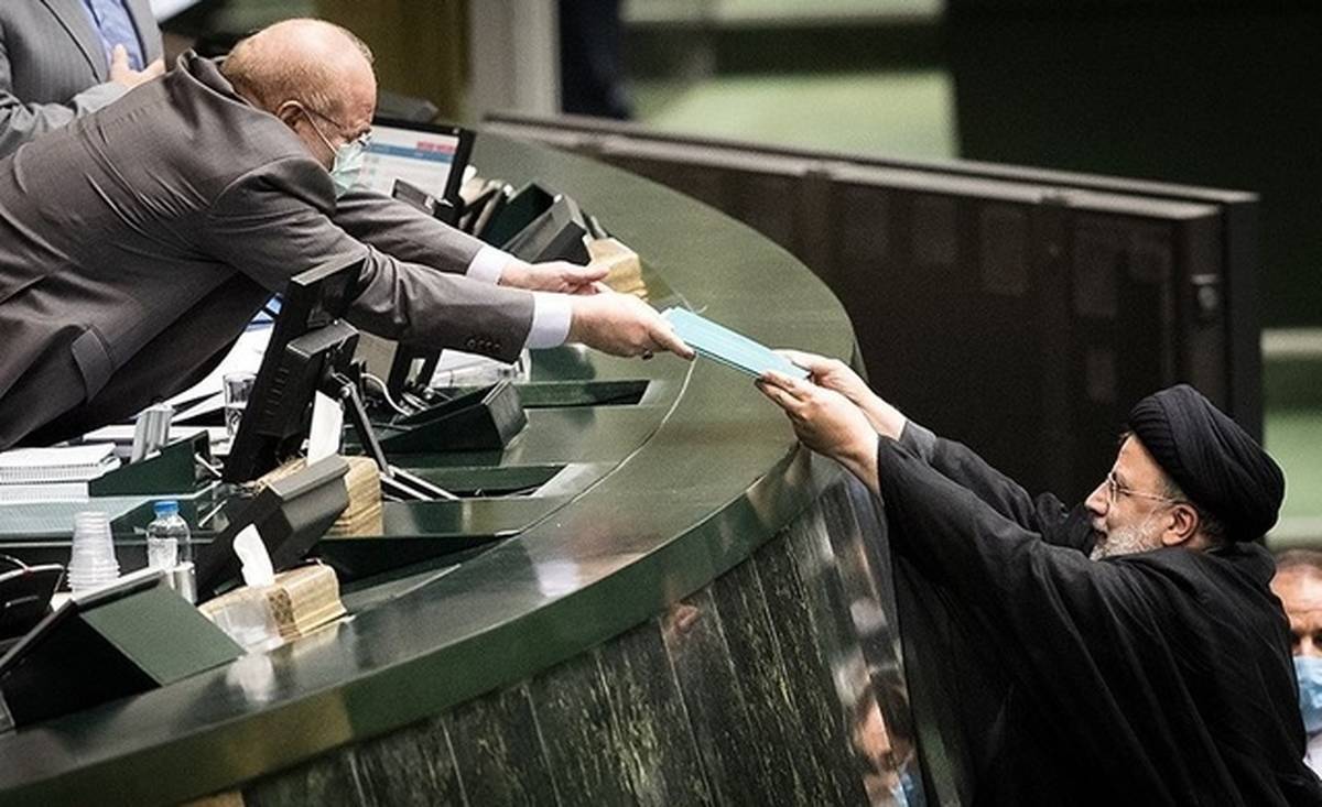 جدولهای بودجه در مسیر مجلس _ دولت گم شد؟ | اظهارات متناقض درباره ابلاغ بودجه 1402 جدولهای بودجه در مسیر مجلس _ دولت گم شد؟ | اظهارات متناقض درباره ابلاغ بودجه 1402