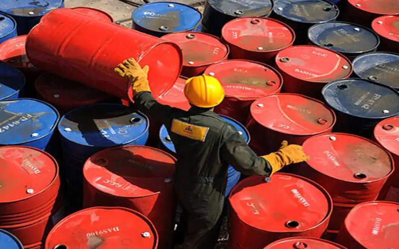 درآمدهای میلیارد دلاری؛ سفره مردم خالی! درآمدهای میلیارد دلاری؛ سفره مردم خالی!