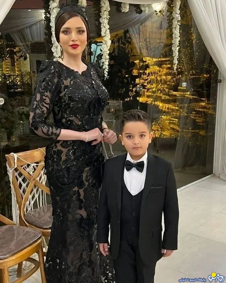 تیپ لاکچری بهنوش طباطبایی در عروسی خواهرش /عکس تیپ لاکچری بهنوش طباطبایی در عروسی خواهرش /عکس
