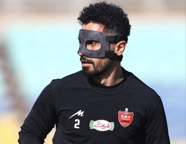 گارد کاپیتان پرسپولیس پایین آمد!/ عالیشاه نقابش را برداشت گارد کاپیتان پرسپولیس پایین آمد!/ عالیشاه نقابش را برداشت