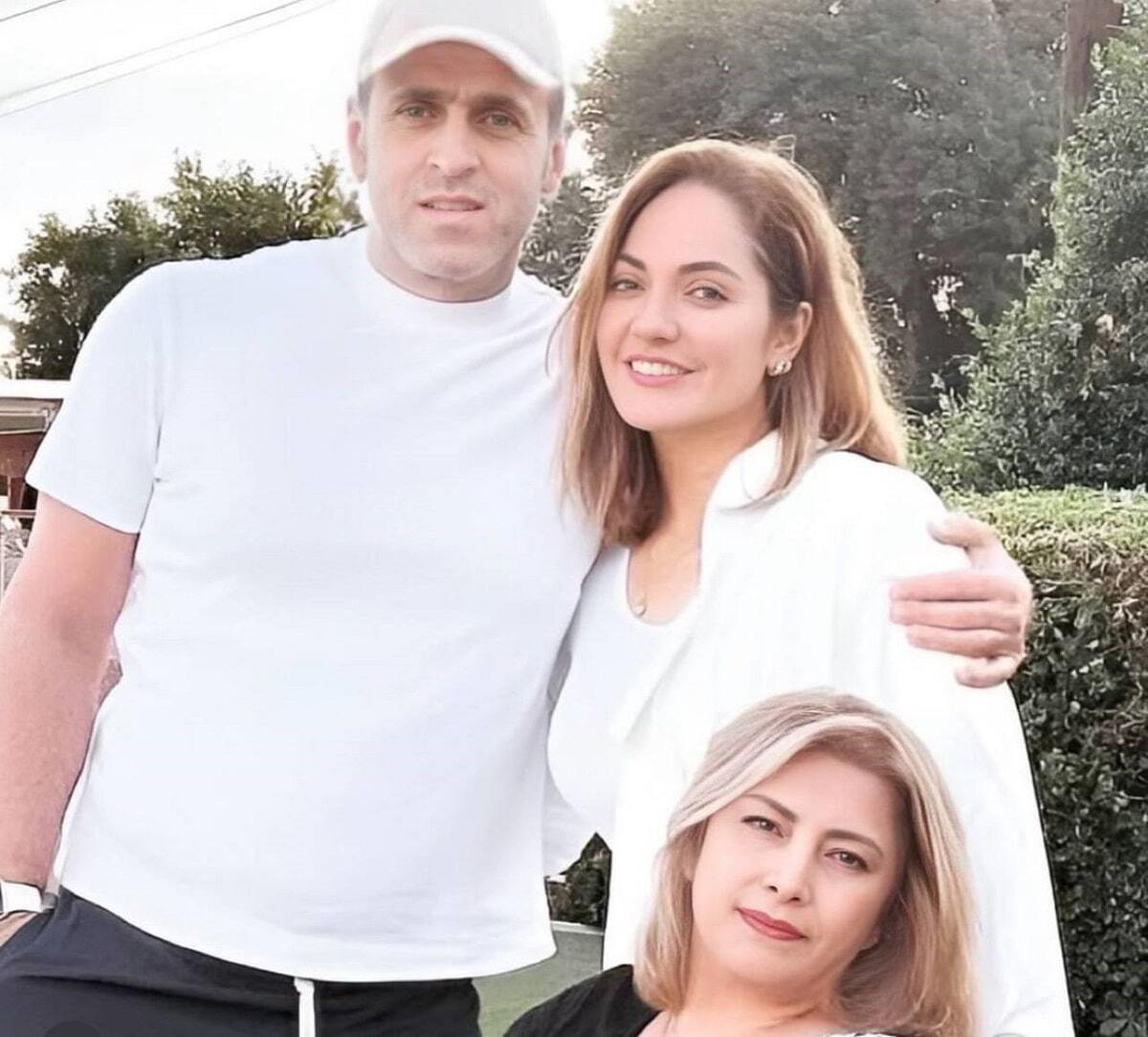 جنجال عکس مهناز افشار در آغوش علی کریمی جنجال عکس مهناز افشار در آغوش علی کریمی