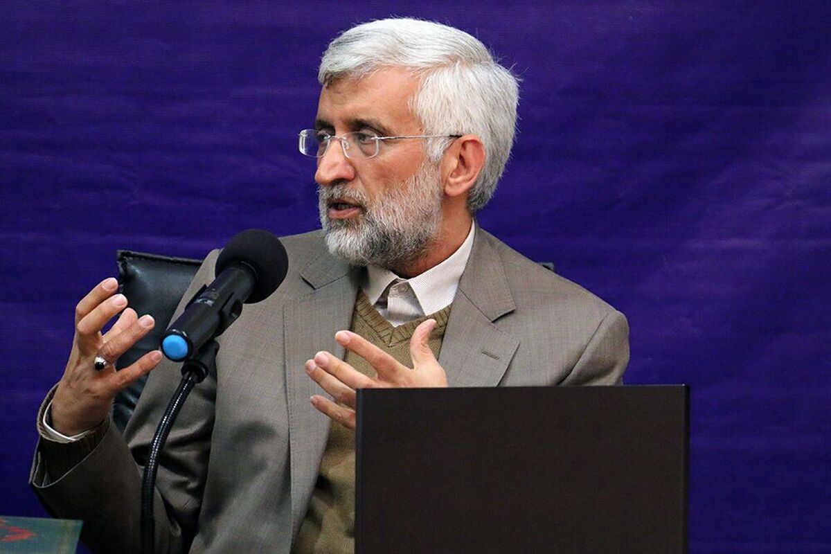 فروش نفت با تخفیفهای سنگین به چین، پیشنهاد جلیلی بود؟ / جلیلی: با ایدههای ما، فروش نفت در دولت فعلی به بیش از ۱.۵ میلیون بشکه در روز رسید فروش نفت با تخفیفهای سنگین به چین، پیشنهاد جلیلی بود؟ / جلیلی: با ایدههای ما، فروش نفت در دولت فعلی به بیش از ۱.۵ میلیون بشکه در روز رسید