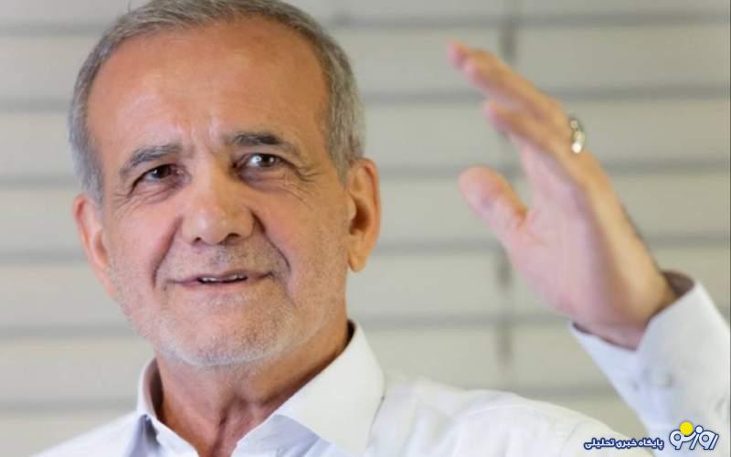 عکس جوانی مسعود پزشکیان در کنار آیت الله هاشمی و سیدمحمد خاتمی عکس جوانی مسعود پزشکیان در کنار آیت الله هاشمی و سیدمحمد خاتمی