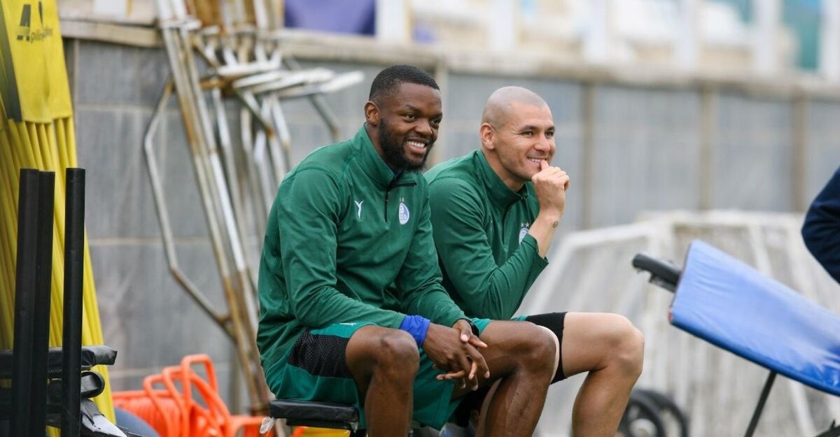 خیال استقلالیها از بابت بازیکنان خارجی راحت شد