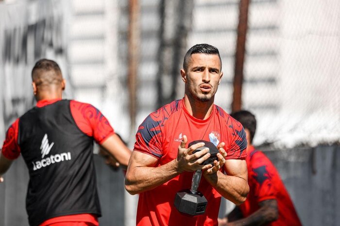 آقای گل پرسپولیس جواب درویش را نمیدهد