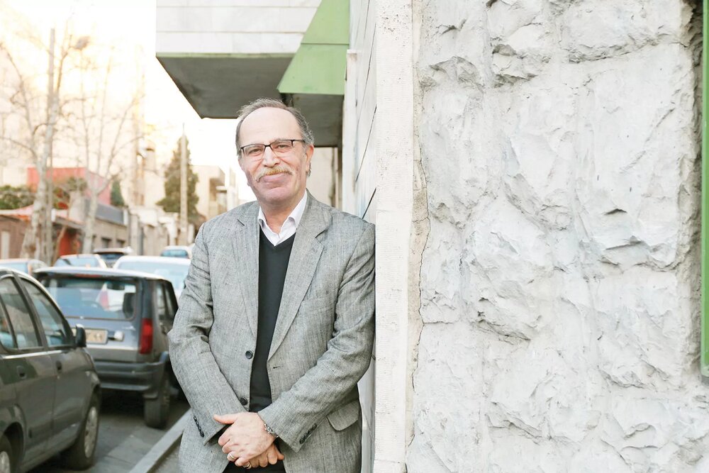 انتقاد یک حقوقدان از حمایت برخی مقامات دولتی از جلیلی /طرفداران او احساس ضعف شدید میکنند /متعجبم چرا شورای نگهبان تذکر نمی دهد