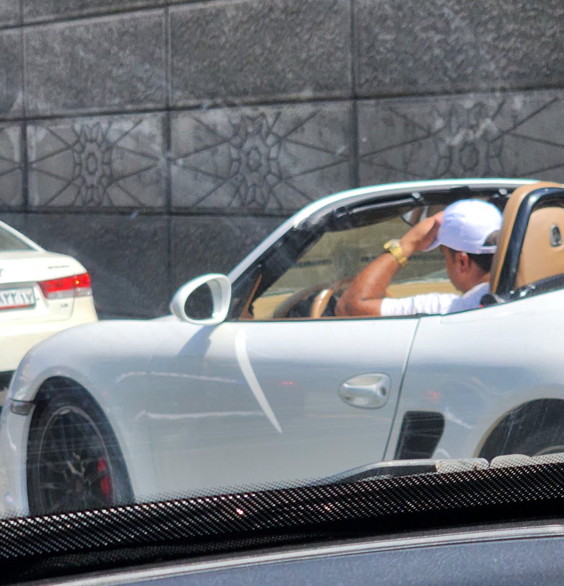 اقدام این آقای پولدار در خیابانهای تهران سوژه شد