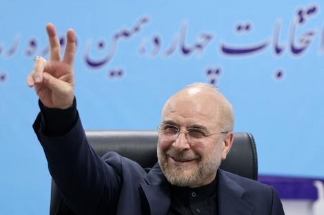 قالیباف هم سراغ بازنشستگان رفت قالیباف هم سراغ بازنشستگان رفت