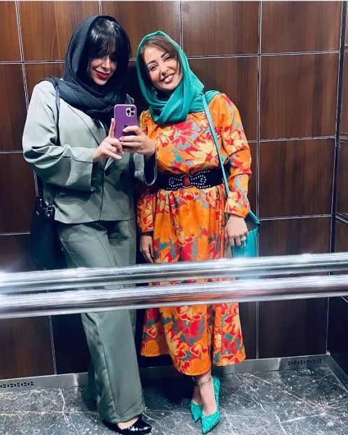 خانم نفیسه روشن از این آسانسور هیچجوره دِل نمیکند