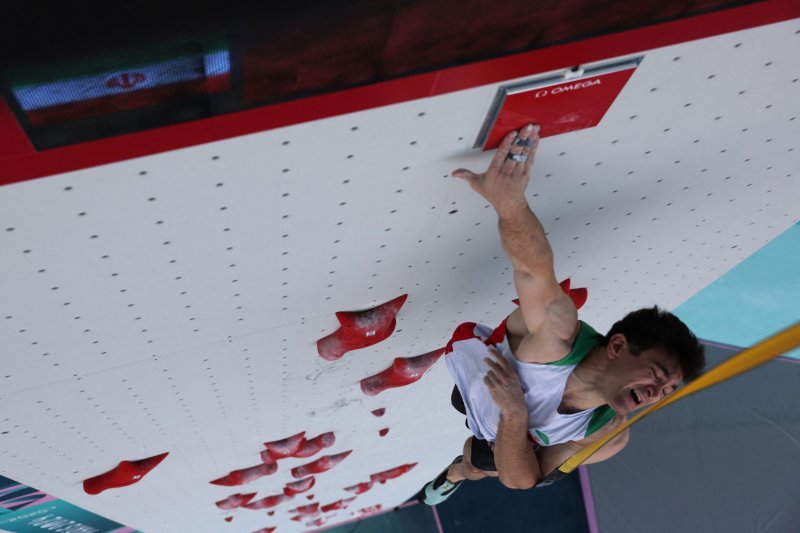 علیپور: در من مردی است که نمیگذارد بخوابم! علیپور: در من مردی است که نمیگذارد بخوابم!