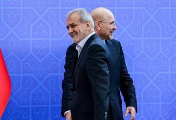 پزشکیان فردا برای ارائه فهرست وزرای پیشنهادی به مجلس میرود پزشکیان فردا برای ارائه فهرست وزرای پیشنهادی به مجلس میرود