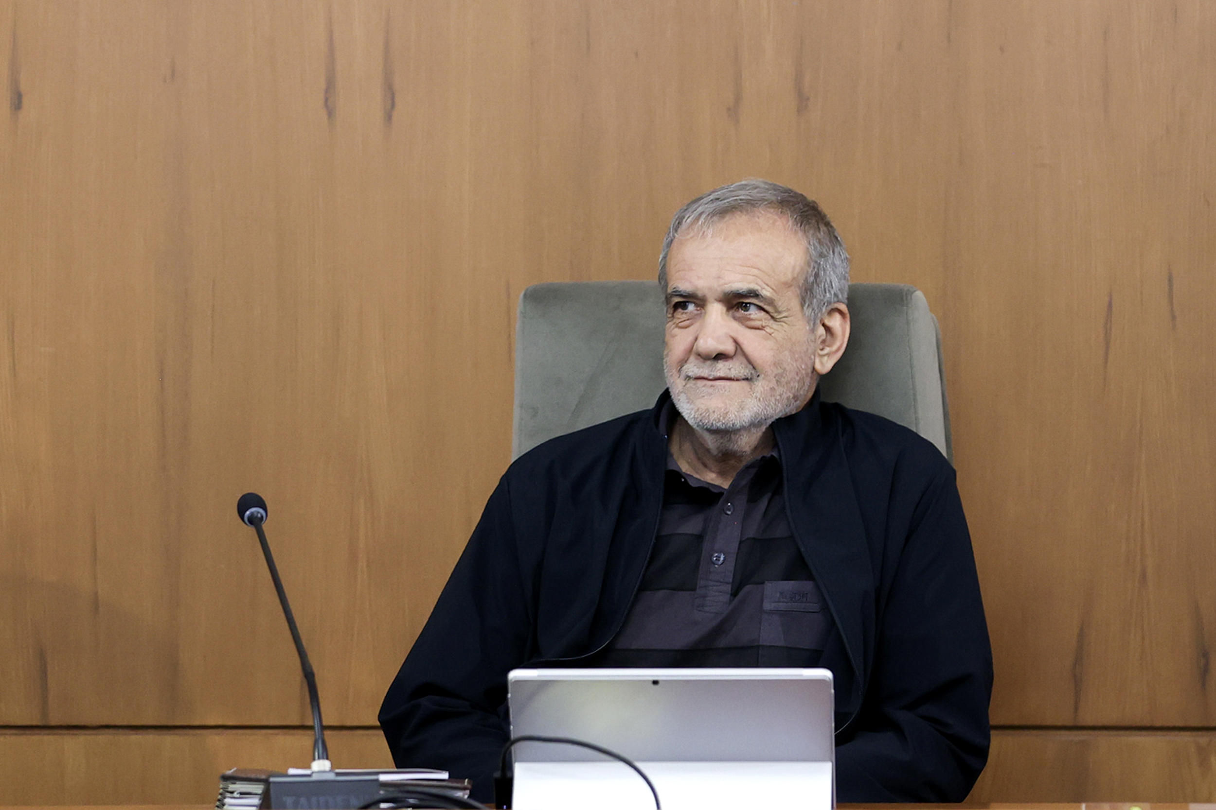 دستور فوری پزشکیان برای حقوق بازنشستگان دستور فوری پزشکیان برای حقوق بازنشستگان