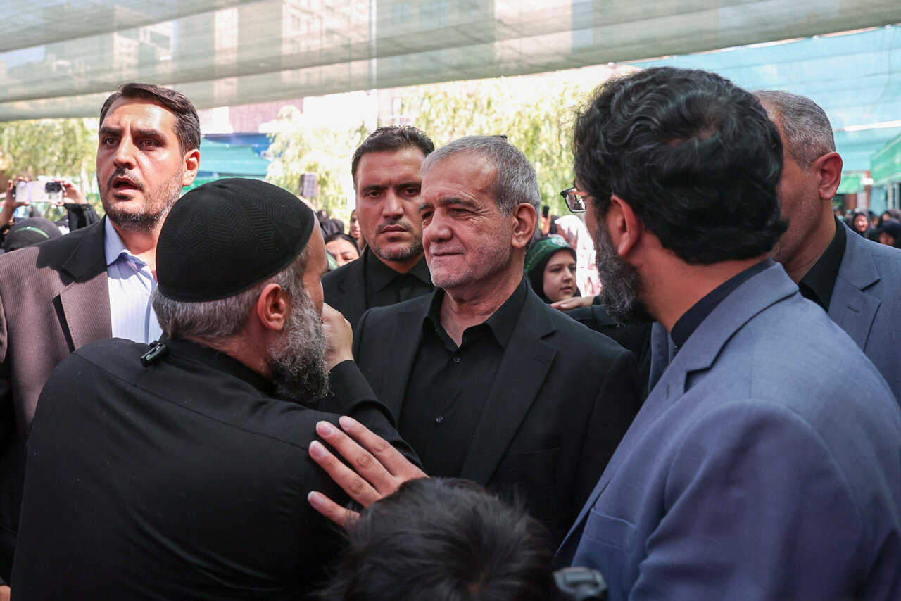 قابهایی متفاوت از شنیدن حرف مردم توسط پزشکیان