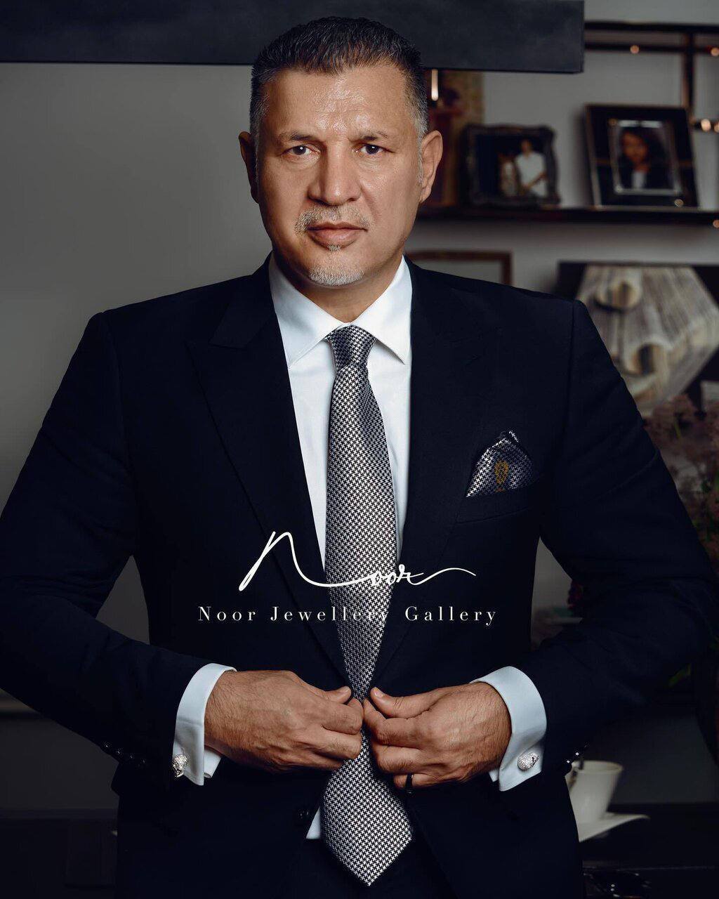 علی دایی مدل همسرش شد! (عکس) علی دایی مدل همسرش شد! (عکس)