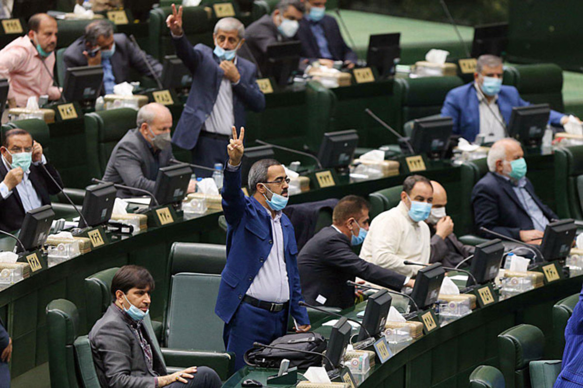 تعیین تکلیف عجیب یک نماینده برای دولتیها