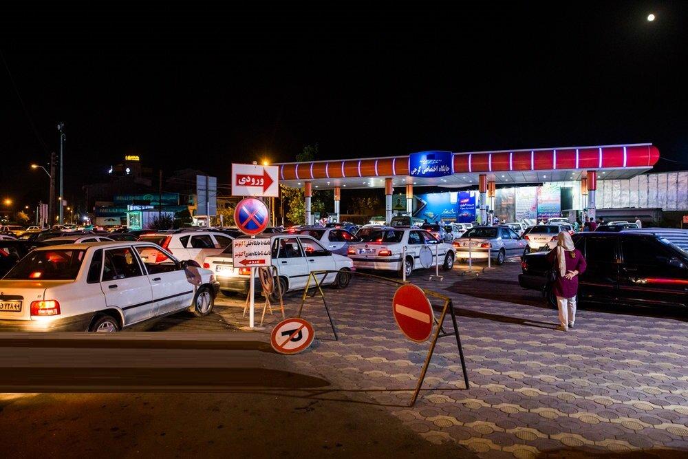 پشت پرده تصمیم جدید بنزینی مشخص شد! چه کسی درباره بنزین تصمیم گرفت پشت پرده تصمیم جدید بنزینی مشخص شد! چه کسی درباره بنزین تصمیم گرفت