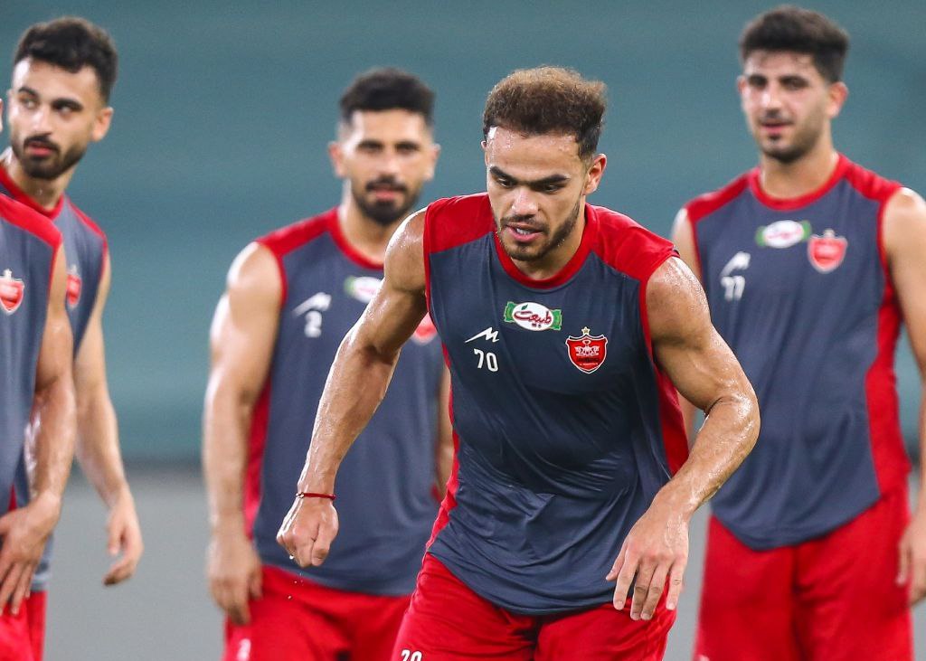 اورونوف، پرسپولیسیها را شوکه کرد