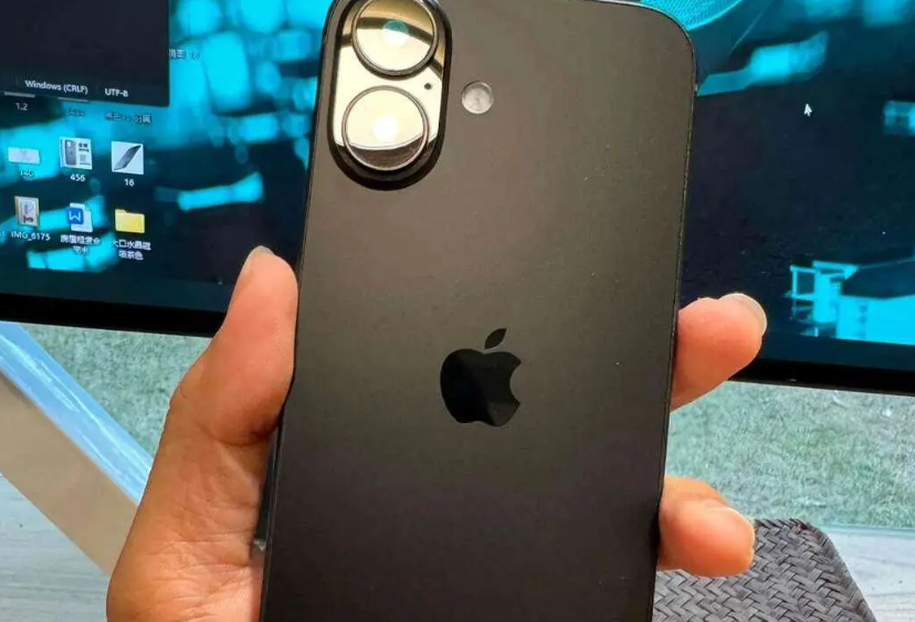 قیمت آیفون با تعرفه ۳۰درصد چقدر میشود؟