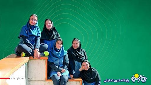 دخترم به خاطر اتفاقی که در مدرسه افتاد، خودش را کشت / مدیر دخترم را به کلاس راه نداد دخترم به خاطر اتفاقی که در مدرسه افتاد، خودش را کشت / مدیر دخترم را به کلاس راه نداد